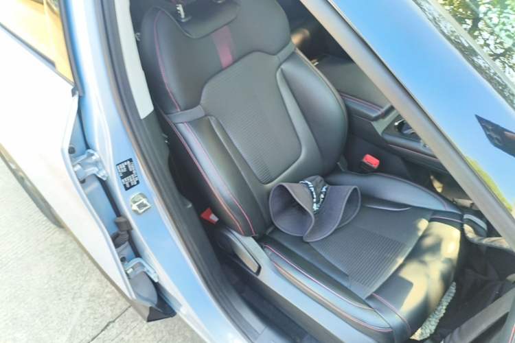 Used GAC Trumpchi EMKOO 2022 1.5T Supernova Edition Right Front Seat