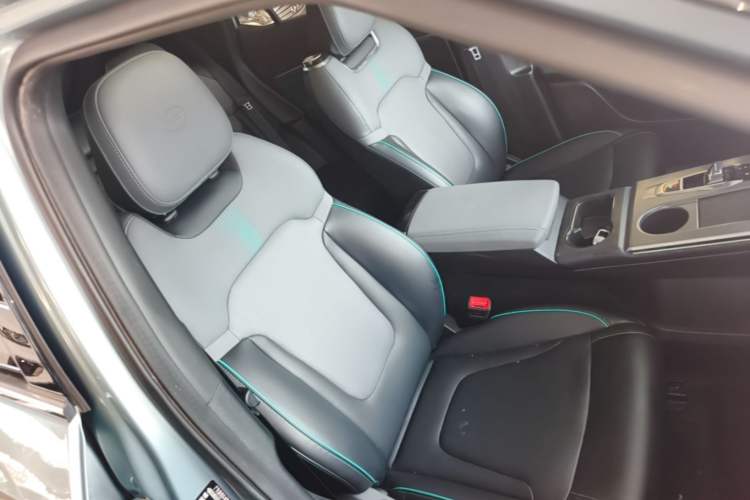 Used GAC Trumpchi EMKOO 2022 1.5T Supernova Max Edition Right Front Seat