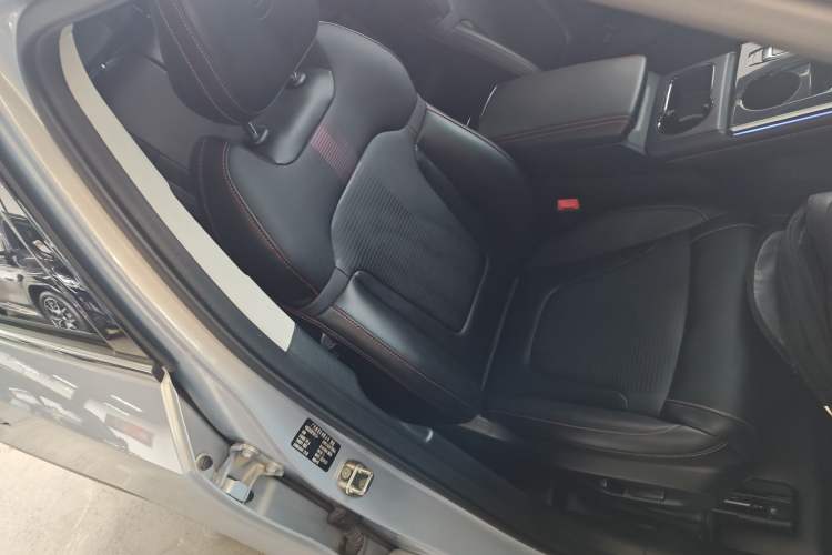 Used GAC Trumpchi EMKOO 2022 2.0T Neutron Star Pro Edition Right Front Seat
