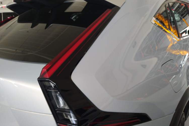 Used GAC Trumpchi EMKOO 2022 2.0 ATK Gemini Edition Right Rear Taillight