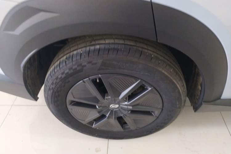 Used GAC Trumpchi EMKOO 2022 2.0 ATK Gemini Edition Right Rear Wheel Hub