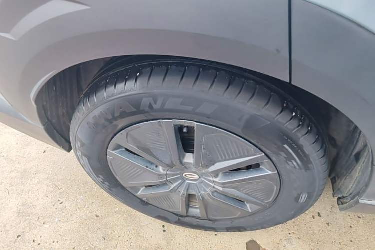 Used GAC Trumpchi EMKOO 2022 1.5T Supernova Edition Right Rear Wheel Hub