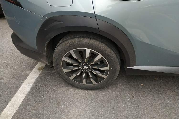 Used GAC Trumpchi EMKOO 2022 1.5T Supernova Max Edition Right Rear Wheel Hub