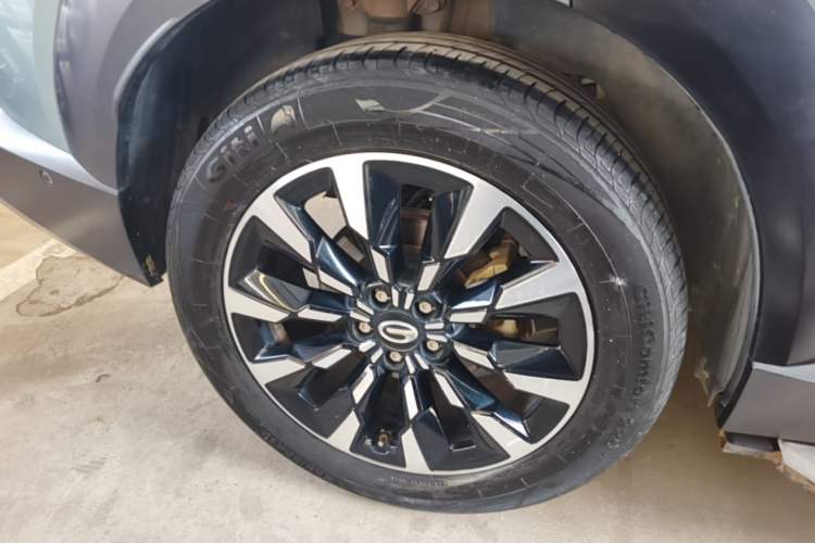 Used GAC Trumpchi EMKOO 2022 1.5T Supernova Max Edition Right Rear Wheel Hub