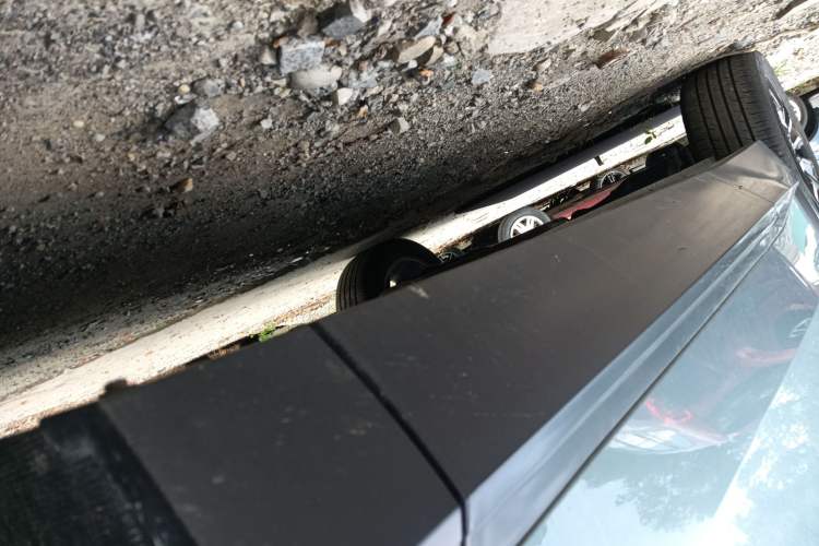 Used GAC Trumpchi EMKOO 2022 2.0 ATK TwinStar Pro Edition Right Side Sill