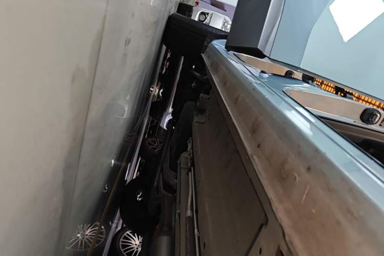Used GAC Trumpchi EMKOO 2022 2.0 ATK TwinStar Max Edition Right Side Sill