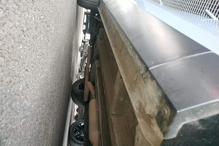 Used GAC Trumpchi EMKOO 2022 1.5T Supernova Pro Edition Right Side Sill