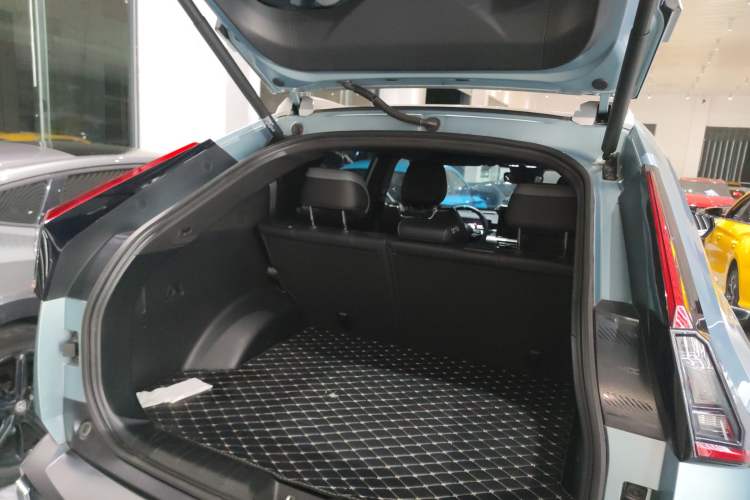 Used GAC Trumpchi EMKOO 2022 1.5T Supernova Max Edition Trunk