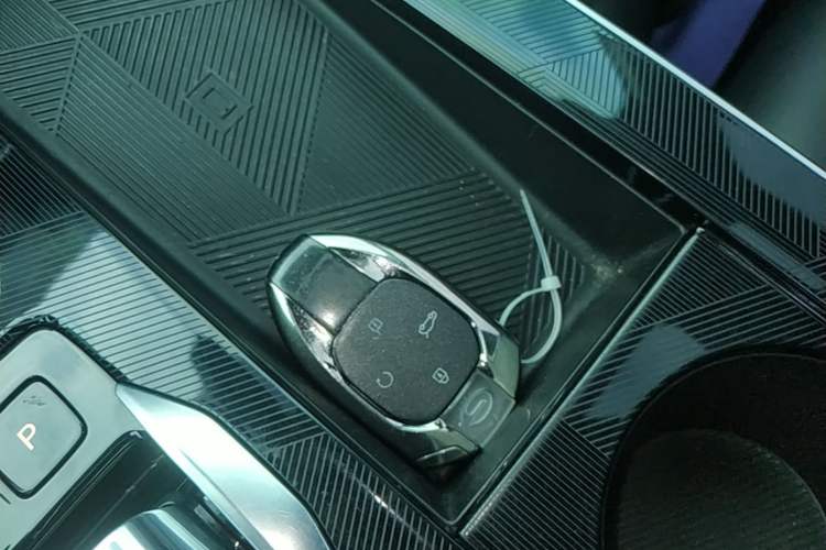 Used GAC Trumpchi EMKOO 2022 2.0 ATK TwinStar Pro Edition Vehicle Key