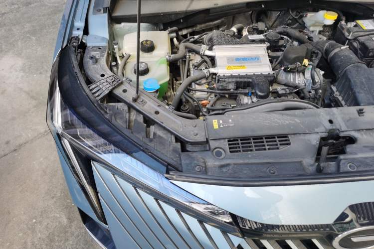 Used GAC Trumpchi EMKOO 2022 1.5T Supernova Pro Edition Engine Bay Right