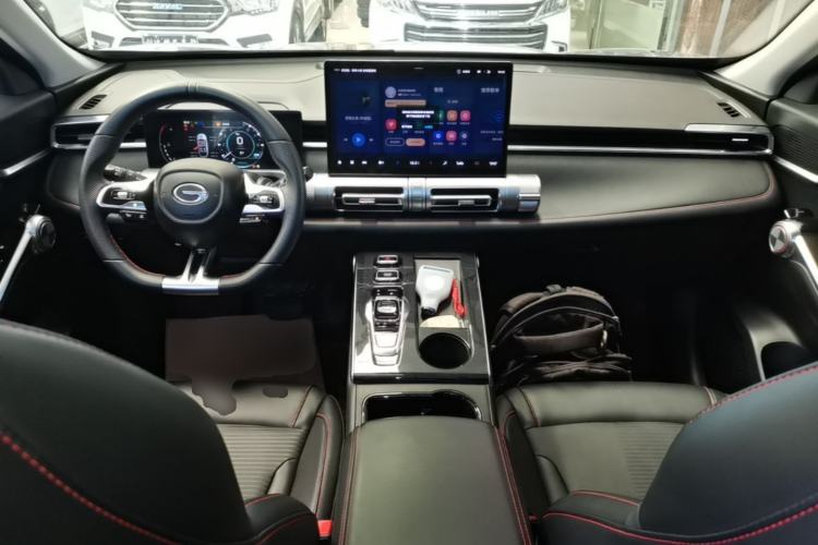 Used GAC Trumpchi EMKOO 2022 1.5T Supernova Pro Edition Center Console