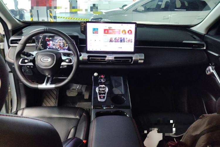 Used GAC Trumpchi EMKOO 2022 1.5T Supernova Pro Edition Center Console