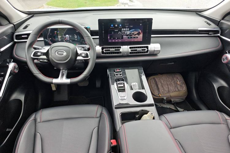 Used GAC Trumpchi EMKOO 2022 2.0 ATK Gemini Edition Center Console