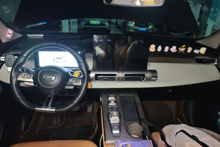 Used GAC Trumpchi EMKOO 2022 2.0 ATK TwinStar Max Edition Center Console