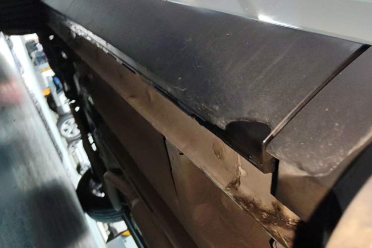 Used GAC Trumpchi EMKOO 2022 1.5T Supernova Pro Edition Chassis Front Right