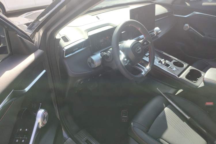 Used GAC Trumpchi EMKOO 2022 1.5T Supernova Pro Edition Driver Seat