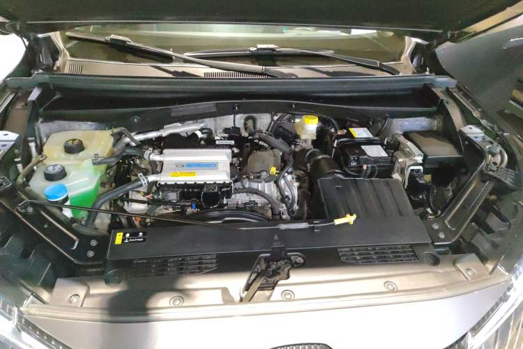 Used GAC Trumpchi EMKOO 2022 1.5T Supernova Pro Edition Engine Bay