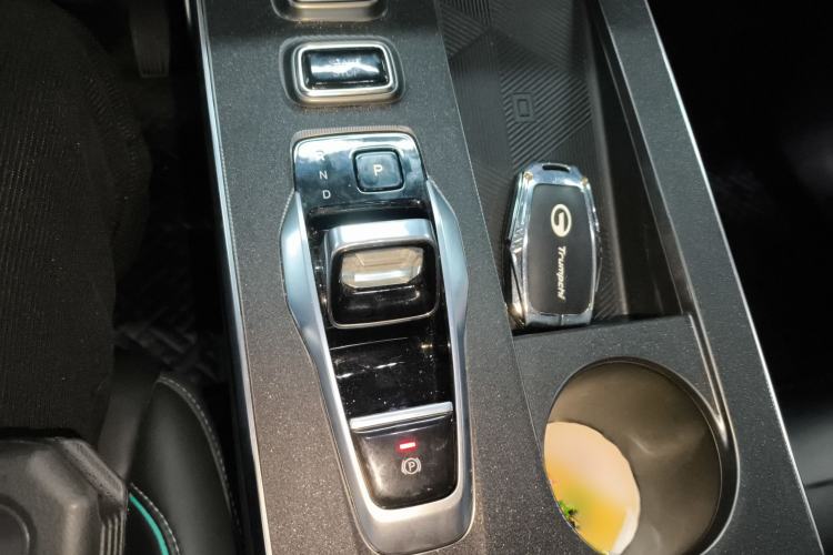 Used GAC Trumpchi EMKOO 2022 1.5T Supernova Pro Edition Gear Lever