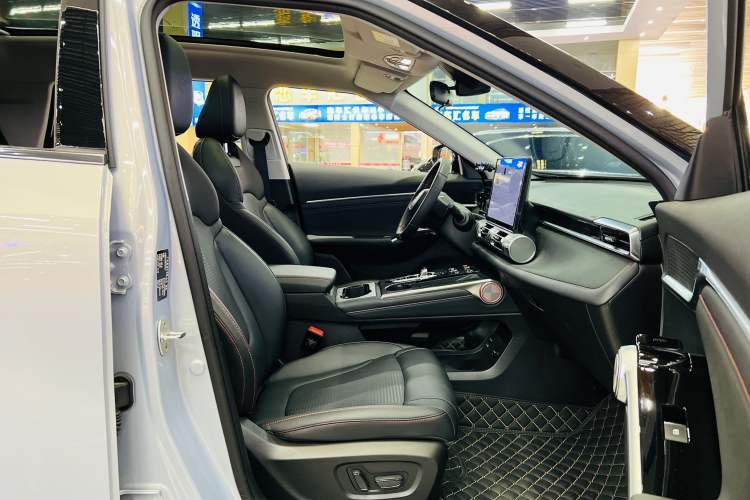 Used GAC Trumpchi EMKOO 2022 1.5T Supernova Pro Edition Interior 1