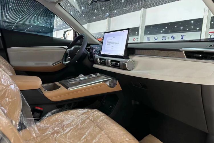 Used GAC Trumpchi EMKOO 2022 1.5T Supernova Pro Edition Interior 11