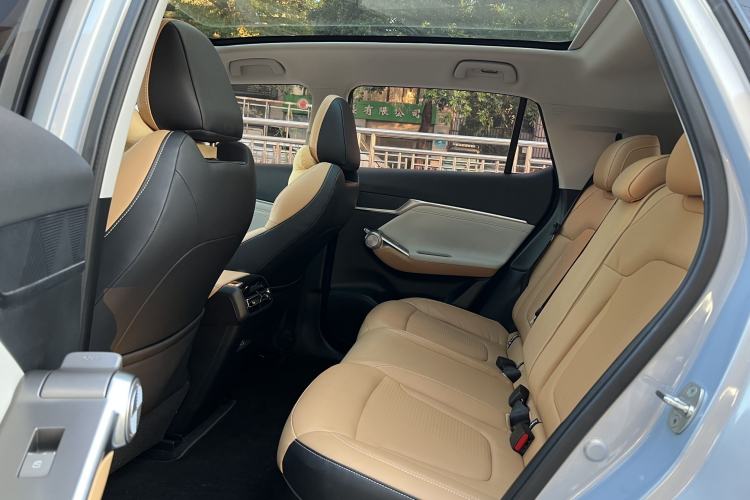 Used GAC Trumpchi EMKOO 2022 2.0 ATK Gemini Edition Interior 2