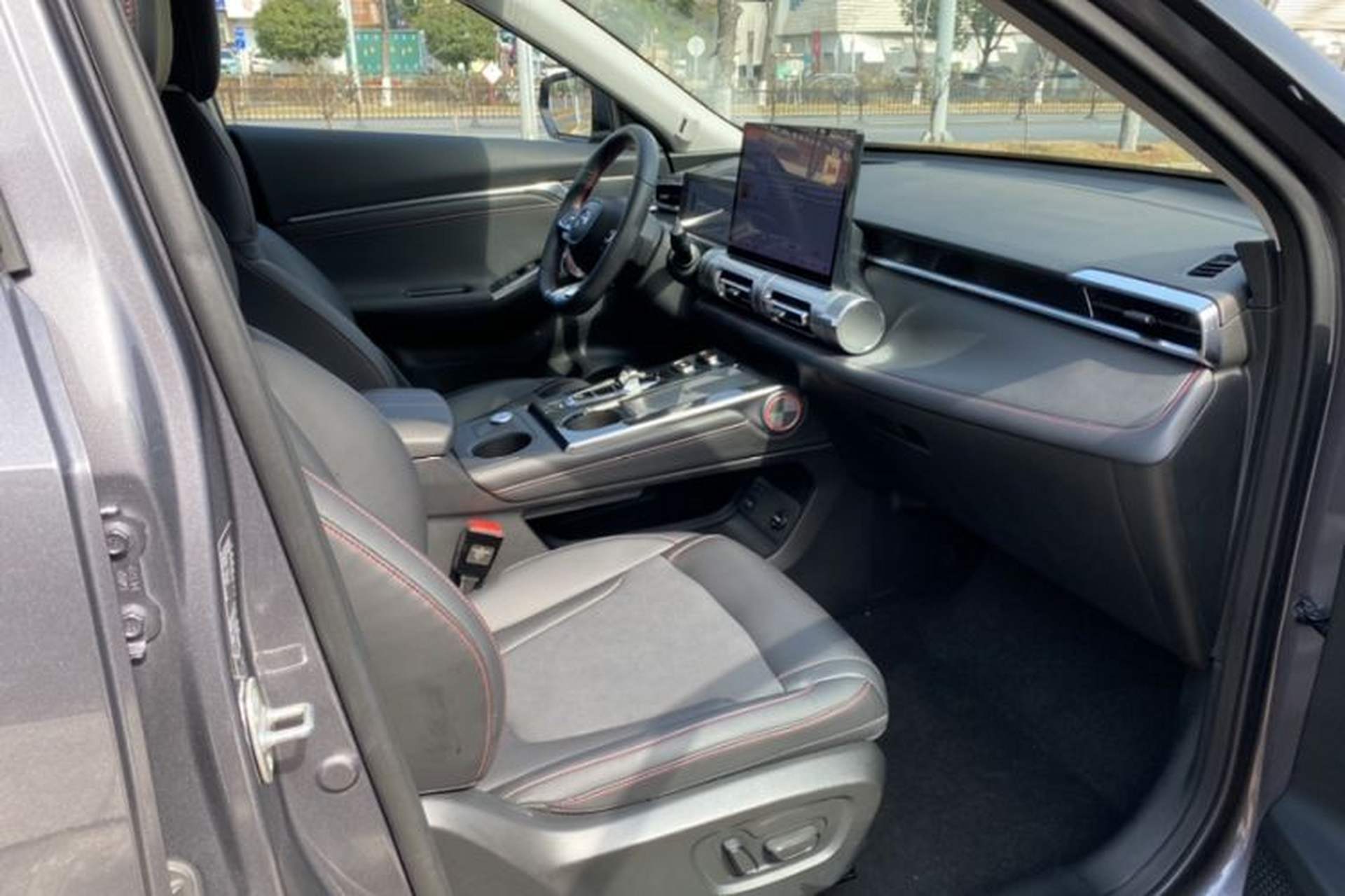 Used GAC Trumpchi EMKOO 2022 2.0T Neutron Star Max Edition Interior 5