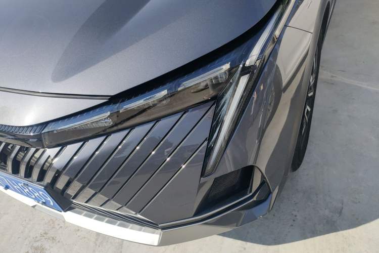 Used GAC Trumpchi EMKOO 2022 1.5T Supernova Pro Edition Left Front Headlight