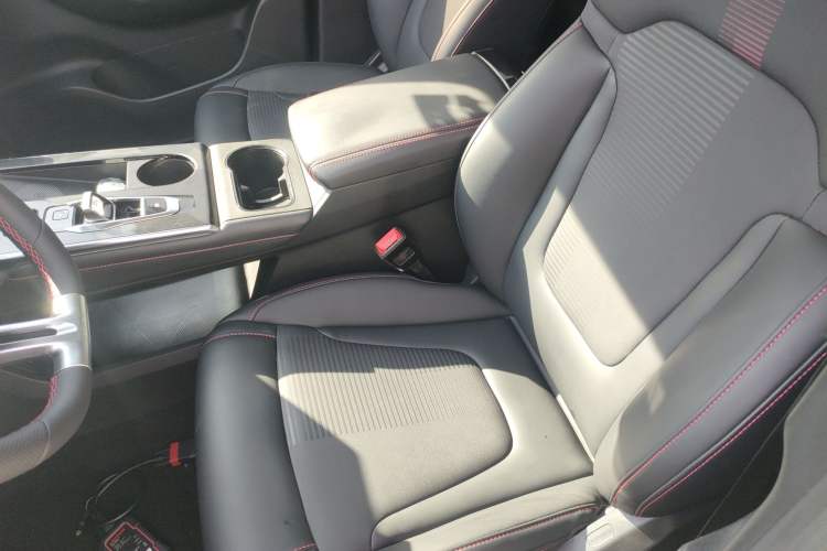 Used GAC Trumpchi EMKOO 2022 1.5T Supernova Pro Edition Left Front Seat
