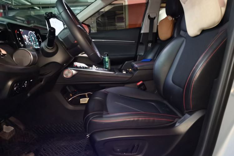 Used GAC Trumpchi EMKOO 2022 1.5T Supernova Pro Edition Left Front Seat