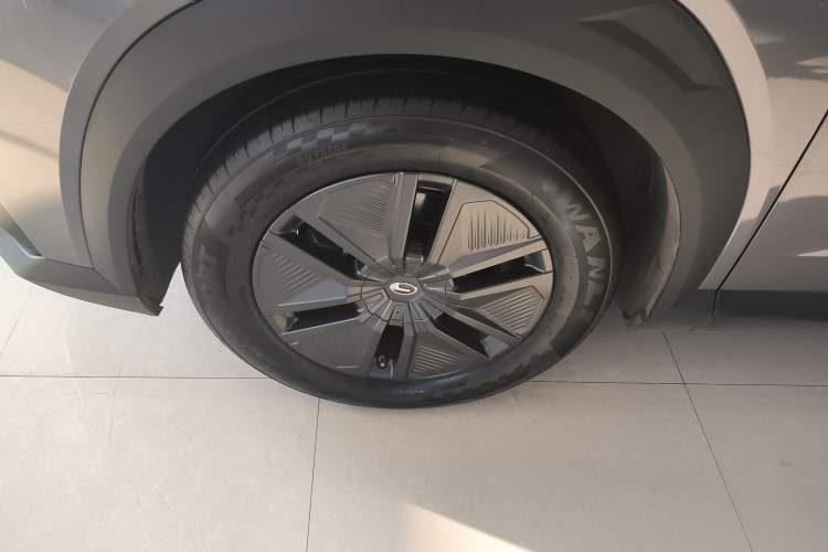 Used GAC Trumpchi EMKOO 2022 1.5T Supernova Edition Left Front Wheel Hub