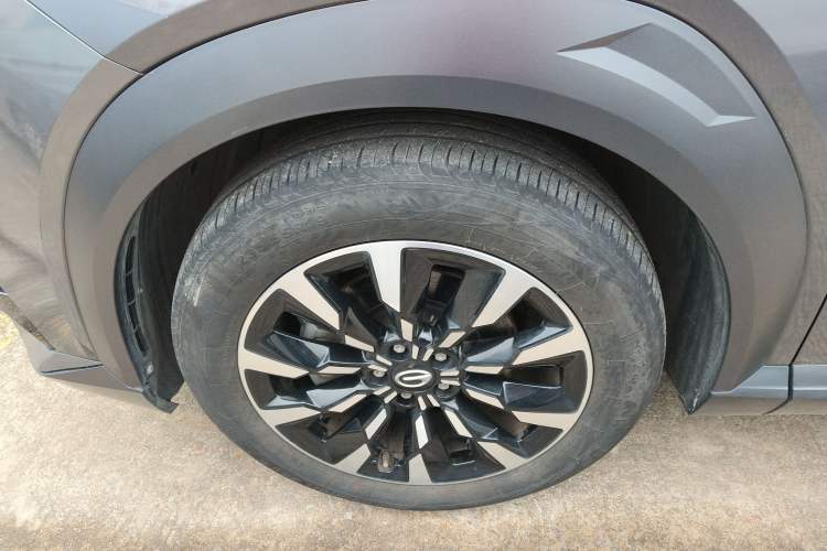 Used GAC Trumpchi EMKOO 2022 1.5T Supernova Pro Edition Left Front Wheel Hub