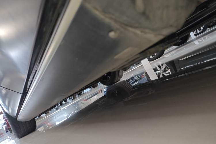 Used GAC Trumpchi EMKOO 2022 1.5T Supernova Pro Edition Left Side Sill