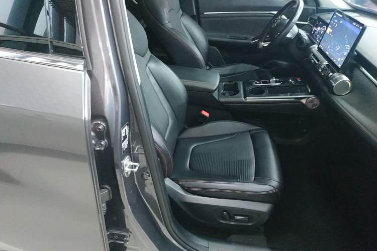Used GAC Trumpchi EMKOO 2022 1.5T Supernova Pro Edition Right Front Seat