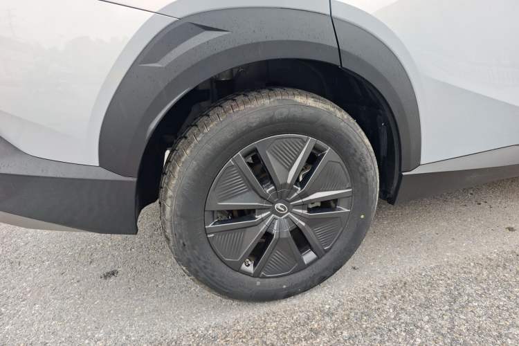 Used GAC Trumpchi EMKOO 2022 2.0 ATK Gemini Edition Right Rear Wheel Hub