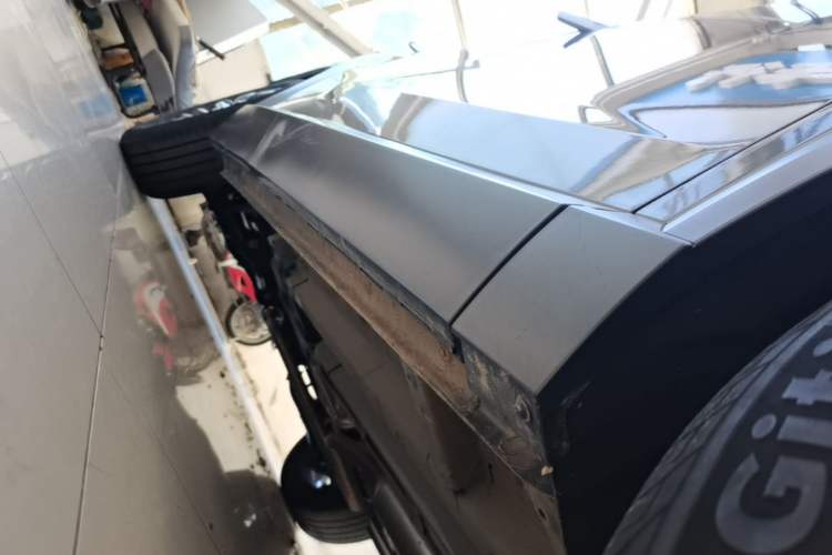 Used GAC Trumpchi EMKOO 2022 1.5T Supernova Pro Edition Right Side Sill