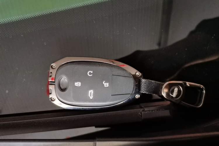 Used GAC Trumpchi EMKOO 2022 1.5T Supernova Pro Edition Vehicle Key
