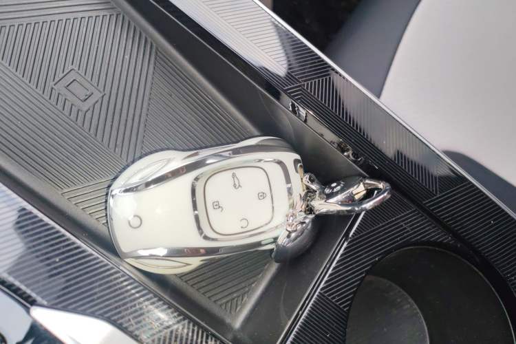 Used GAC Trumpchi EMKOO 2022 1.5T Supernova Pro Edition Vehicle Key