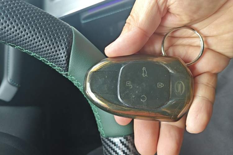 Used GAC Trumpchi EMKOO 2022 2.0 ATK TwinStar Pro Edition Vehicle Key