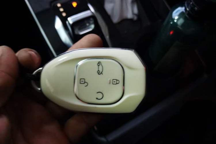 Used GAC Trumpchi EMKOO 2022 1.5T Supernova Pro Edition Vehicle Key