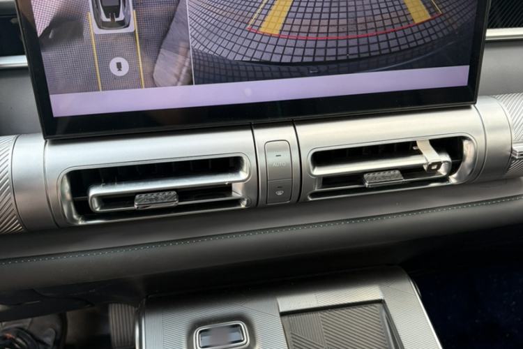 Used GAC Trumpchi EMKOO 2022 2.0 ATK TwinStar Pro Edition Audio And AC Panel