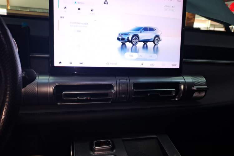 Used GAC Trumpchi EMKOO 2022 2.0 ATK TwinStar Pro Edition Audio And AC Panel