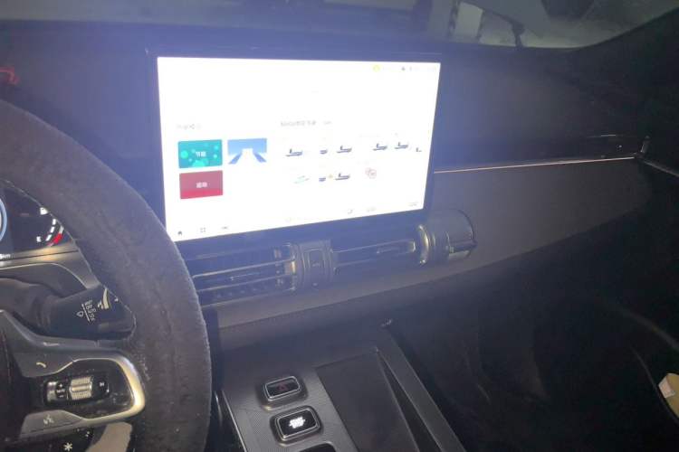 Used GAC Trumpchi EMKOO 2022 2.0 ATK TwinStar Pro Edition Audio And AC Panel