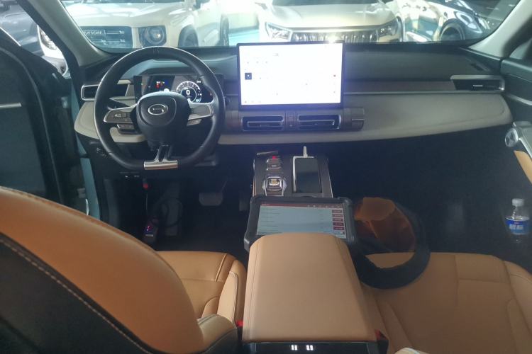 Used GAC Trumpchi EMKOO 2022 1.5T Supernova Pro Edition Center Console