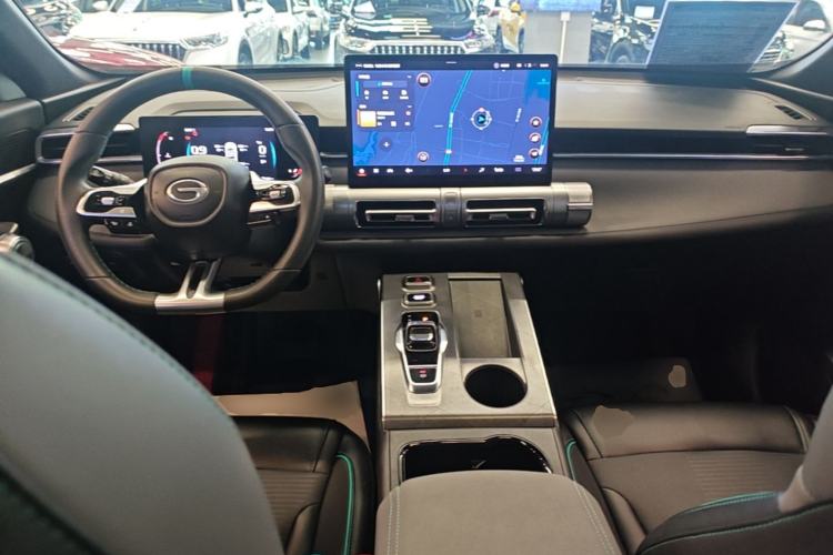 Used GAC Trumpchi EMKOO 2022 1.5T Supernova Pro Edition Center Console