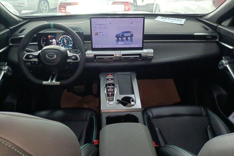 Used GAC Trumpchi EMKOO 2022 1.5T Supernova Pro Edition Center Console
