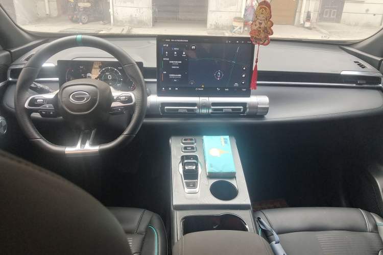 Used GAC Trumpchi EMKOO 2022 1.5T Supernova Pro Edition Center Console