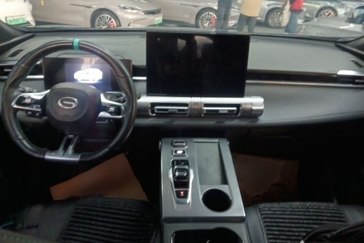 Used GAC Trumpchi EMKOO 2022 2.0 ATK TwinStar Pro Edition Center Console