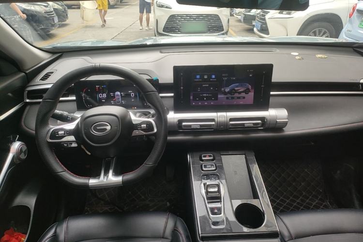 Used GAC Trumpchi EMKOO 2022 1.5T Supernova Edition Center Console