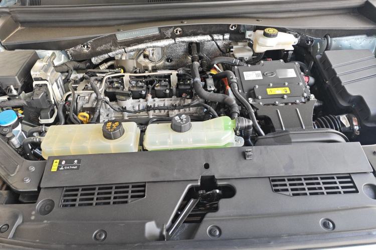 Used GAC Trumpchi EMKOO 2022 2.0 ATK TwinStar Pro Edition Engine Bay