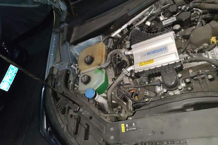 Used GAC Trumpchi EMKOO 2022 1.5T Supernova Edition Engine Bay Right